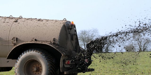 Gülle ausbringen. (Symbolbild Pixabay)