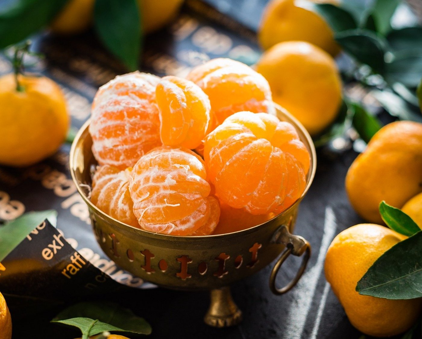 Mandarinen und Orangen galten früher als exotische Früchte und wurden gerne Kindern gegeben. Sowohl Zitrusfrüchte sind bei uns ein Bestandteil der Festtage geblieben. (Bild Pixabay)