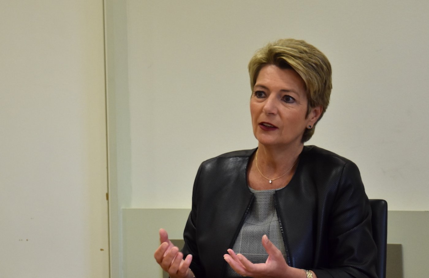 «Kämpfen, das können die Bäuerinnen und Bauern», sagt Bundesrätin Keller-Sutter. (Bild sjh) 