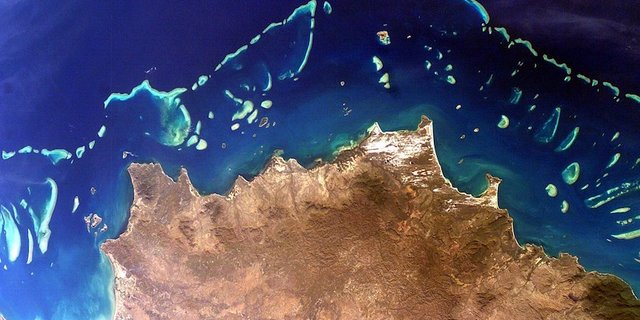 Das Great Barrier Reef ist das grösste Korallenriff der Erde. (Bild Wikipedia, NASA)