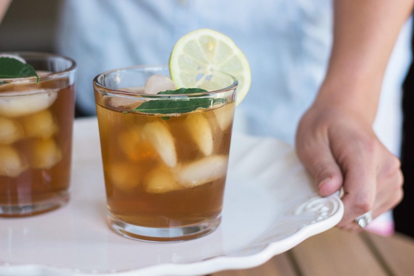 Zum Abkühlen im Sommer ein «Cold Brew Tea». (Symbolbild Pixabay) 