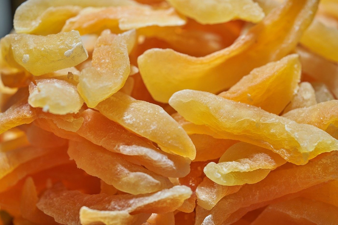 Grassrooted ist vor allem für Food-Save-Aktionen wie die neueste mit getrockneten Mangos bekannt. Der Verein hat mit Rampe21 aber auch einen alternativen Lebensmittelladen mit regionalen Frischprodukten in Zürich eröffnet. (Bild Pixabay)