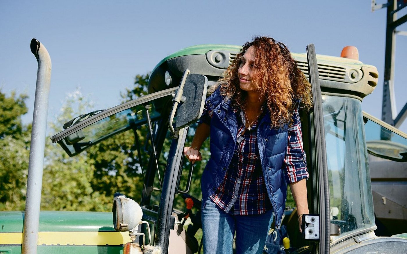 Ob Bäuerin, Landwirtin, Lebenspartnerin eines Bauern oder Betriebsleiterin: Die Frauen in der Landwirtschaft suchen sich vermehrt eine Lebensform, die zu ihnen passt – unabhängig von Erwartungen und alten Rollenbildern.  