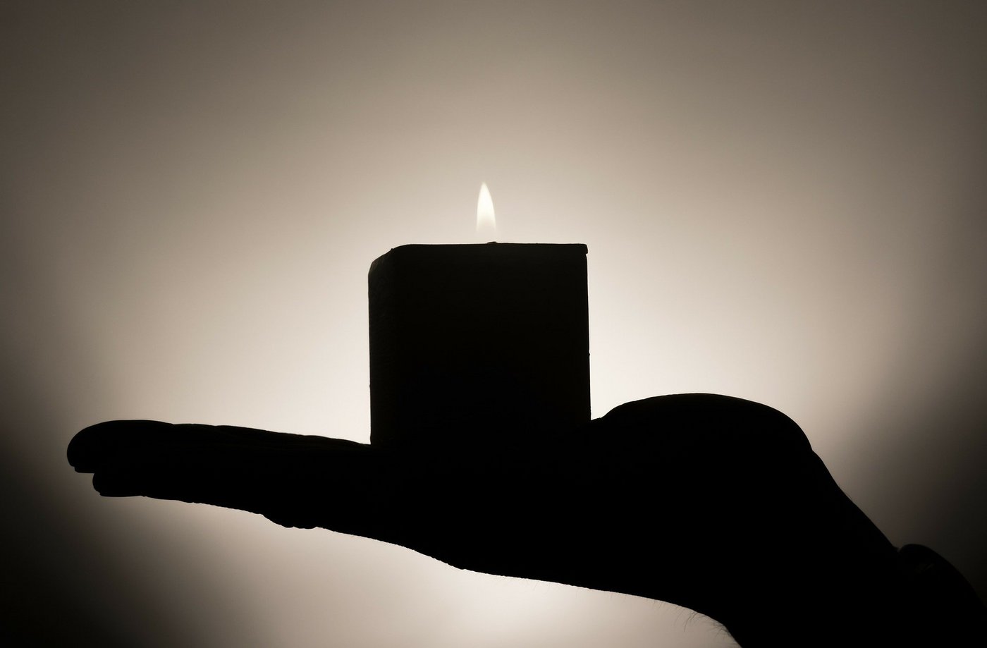 Der Rettungsdienst konnte nur noch den Tod des 70-jährigen Landwirts feststellen. (Symbolbild Pixabay)