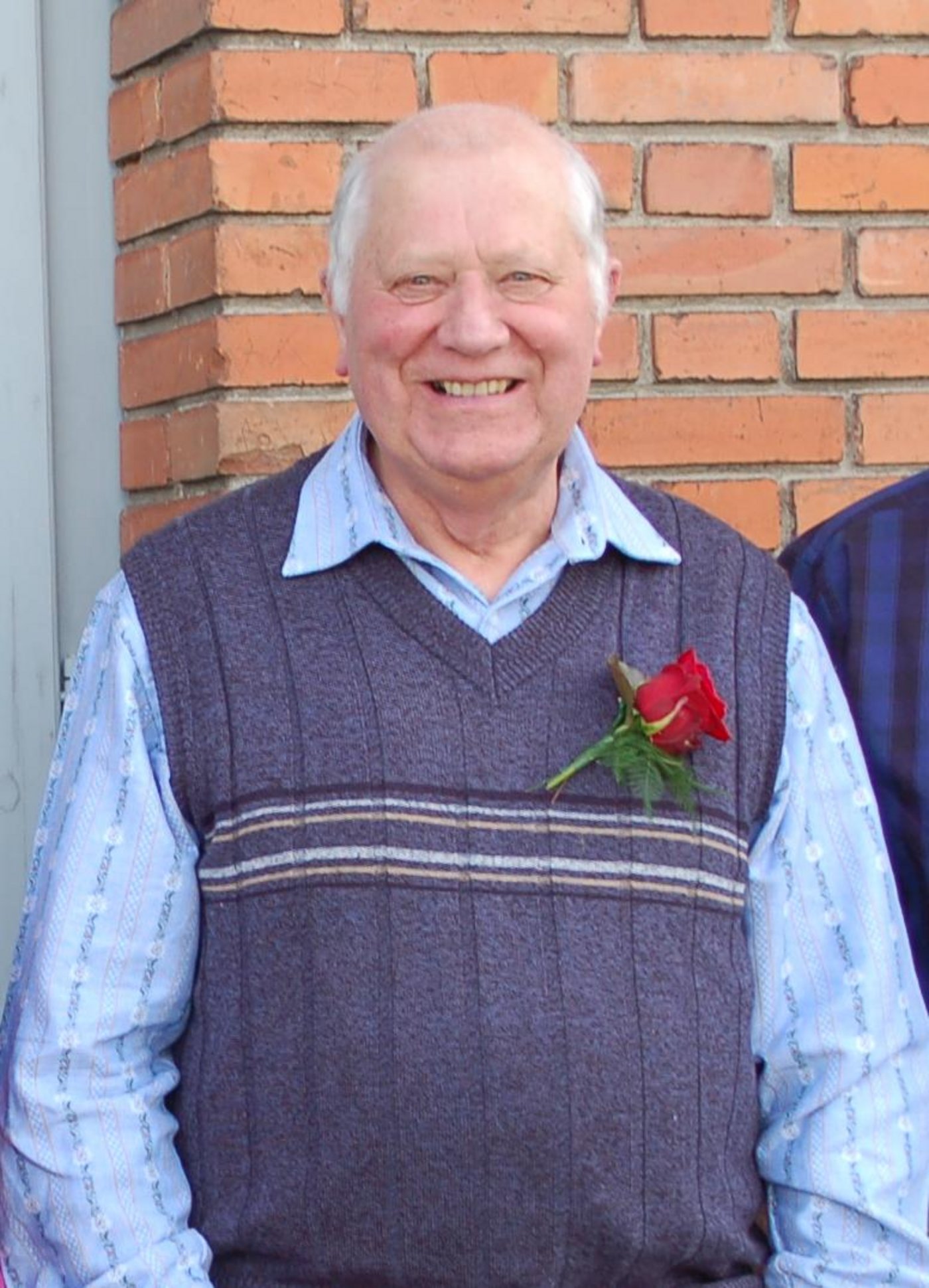 Fritz Hofer aus Grosshöchstetten amtet seit 55 Jahren als zuverlässiger und motivierter Milchwäger. (Bild Daniela Joder)
