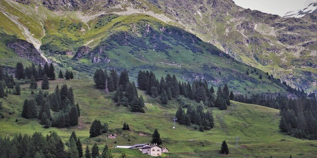 Im Alpenraum soll die nachhaltige Entwicklung gefördert werden. (Bild pasja1000/pixabay)
