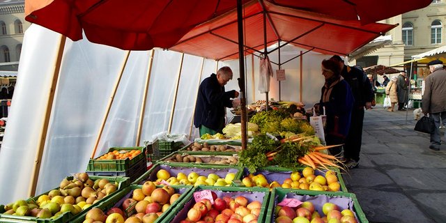 Marktfahrende fühlen sich nach dem Entscheid des Bundesrates unfair behandelt und schrieben ihm einen offenen Brief deswegen. (Bild bernerwochenmarkt.ch)