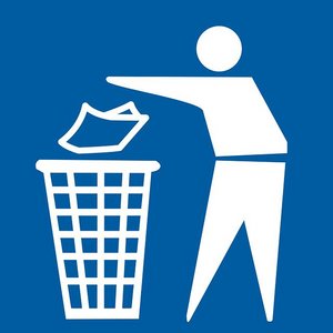 Empa-Studie: Plastik-Belastung in Böden grösser als in Gewässern Dass rund 40 Mal mehr Plastik auf und in die Böden gelangt als ins Wasser, führen die Forscherinnen und Forscher vor allem auf das achtlose Wegwerfen von Abfällen zurück, das so genannte Littering. (Bild Pixabay)