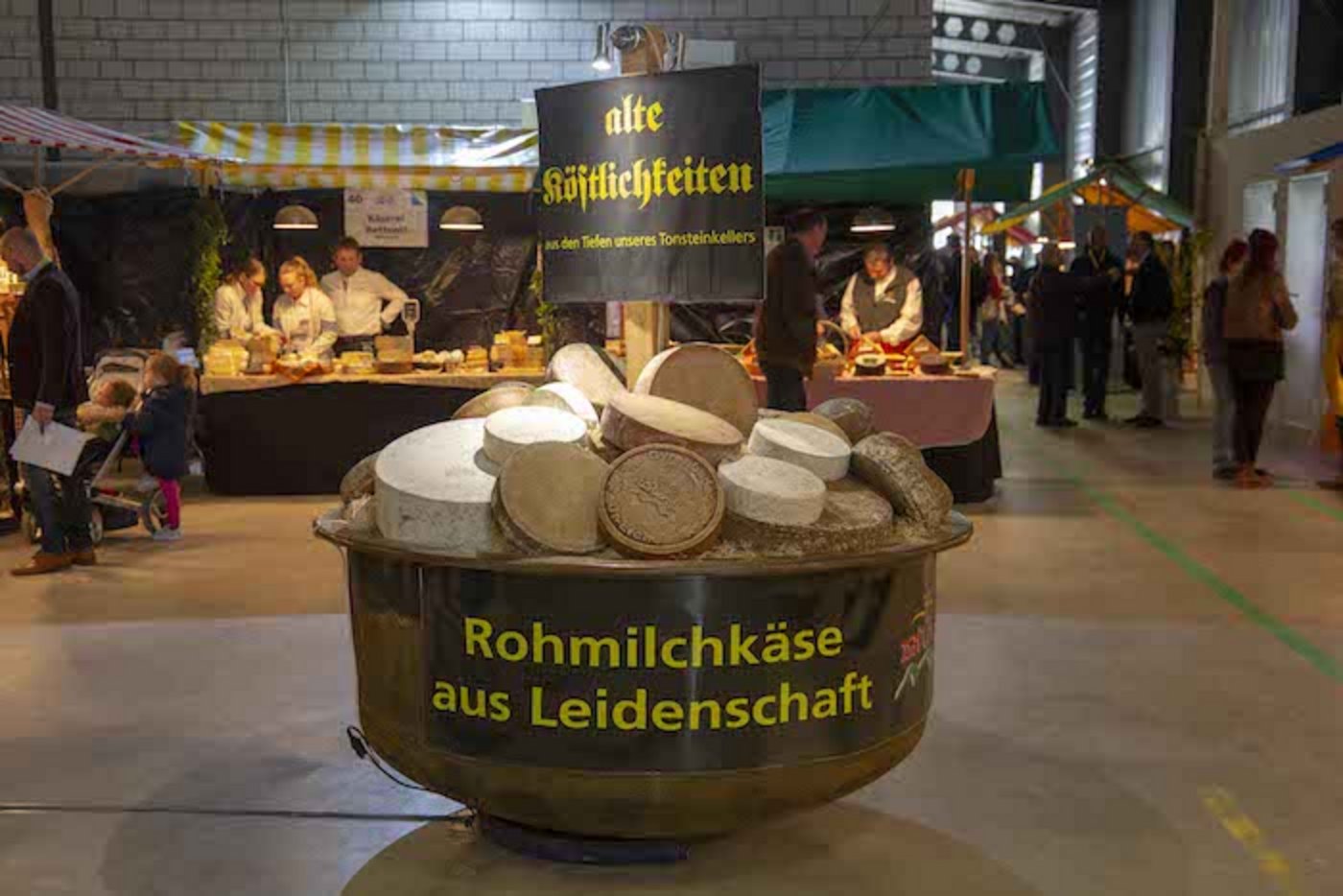 Käsemarkt innen.