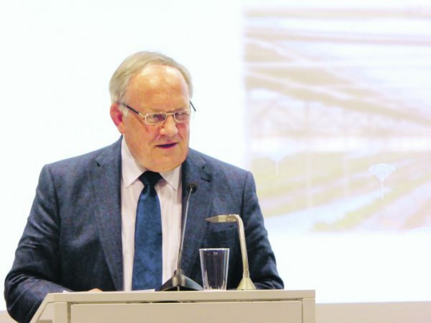 Was bedeutet „Ernährungssicherheit“? Zu dieser Frage sprach Johann N. Schneider-Ammann, hier im Bild am Workshop zur Digitalisierung an der HAFL. (Bild  Nora Rutishauser)