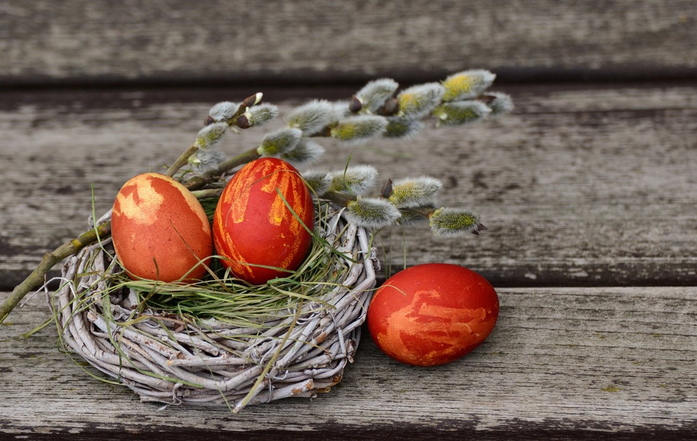 An Ostern wurden nicht nur viel Eier, sondern auch sonst viele Nahrungsmittel verkauft. (Bild Pixabay)