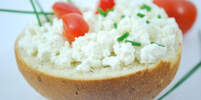 Die Schweizer Milchproduzenten bezeichnen Frischkäse als Wachstumsmarkt, denn dessen Beliebtheit steigt stetig. (Bild julenka / Pixabay)