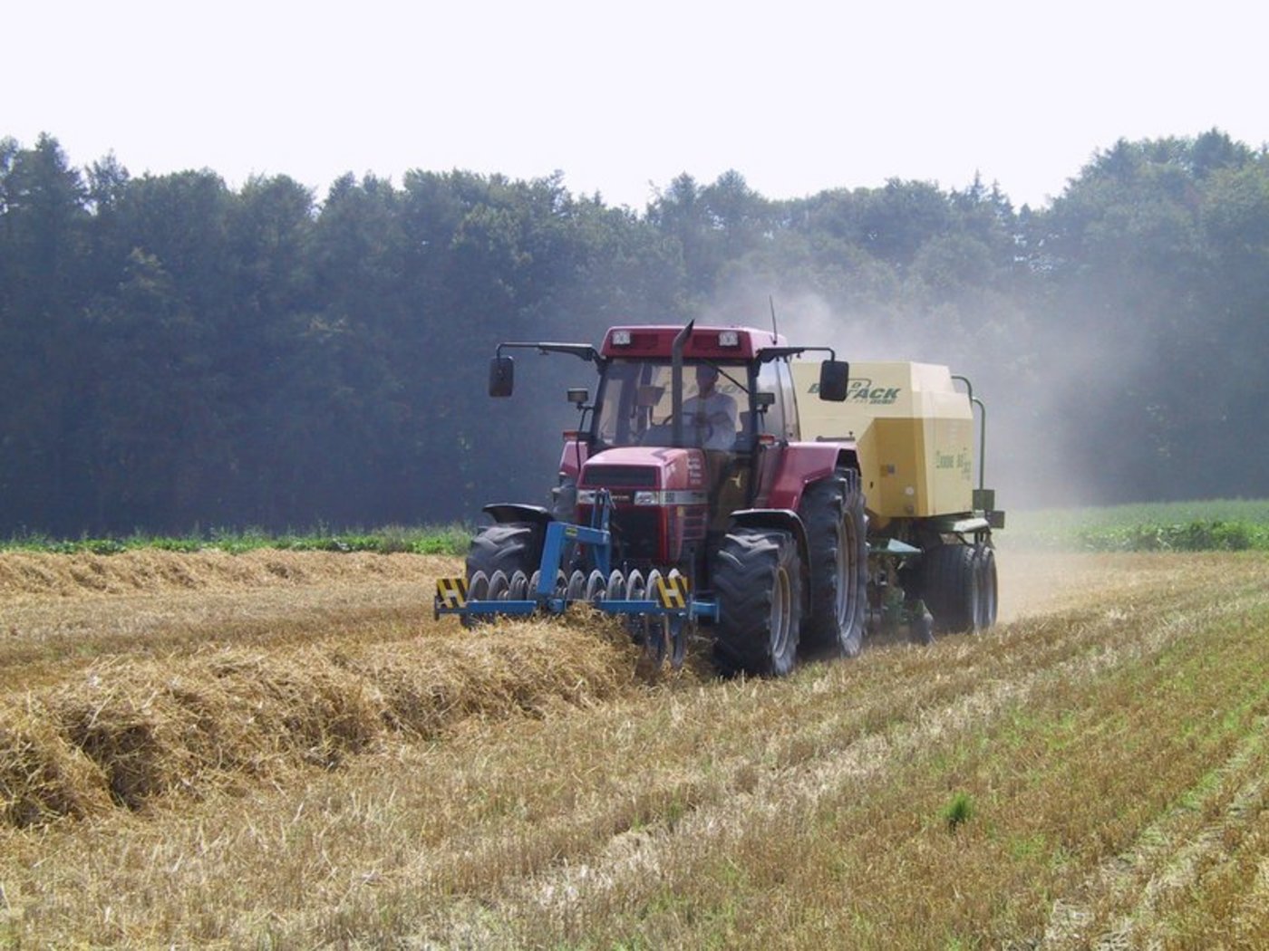 Im Jahr 2018 wurden in Deutschland etwa 2,9 % mehr Traktoren mit einer Motorenstärke von 101 PS bis 150 PS zugelassen. (Symbolblid BauZ)