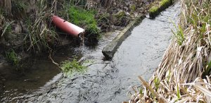 Studie: Pflanzenschutzmittel gelangen durch Drainagen in Gewässer Dass die meisten Schweizer Landwirtschaftsböden lehmig sind, begünstigt PSM-Verluste durch Drainagen. (Bild Agroscope)
