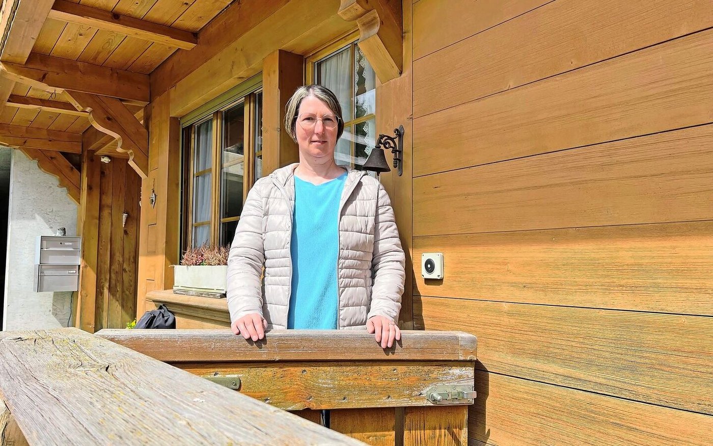 Zu Hause seit bald 25 Jahren: Bäuerin Brigitte Haas auf ihrem Betrieb Bergli auf 950 m ü. M. in Marbach LU, Gemeinde Escholzmatt-Marbach.