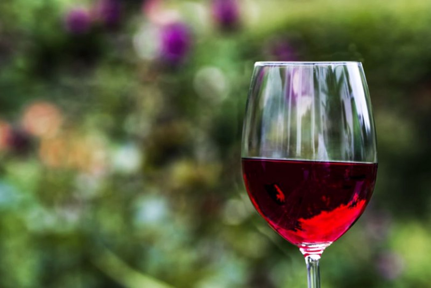 Vorübergehend steht für die Weinproduzenten nicht mehr nur der Wein im Zentrum, sondern auch die Belieferung von Spitälern mit Ethanol. (Bild Pixabay)