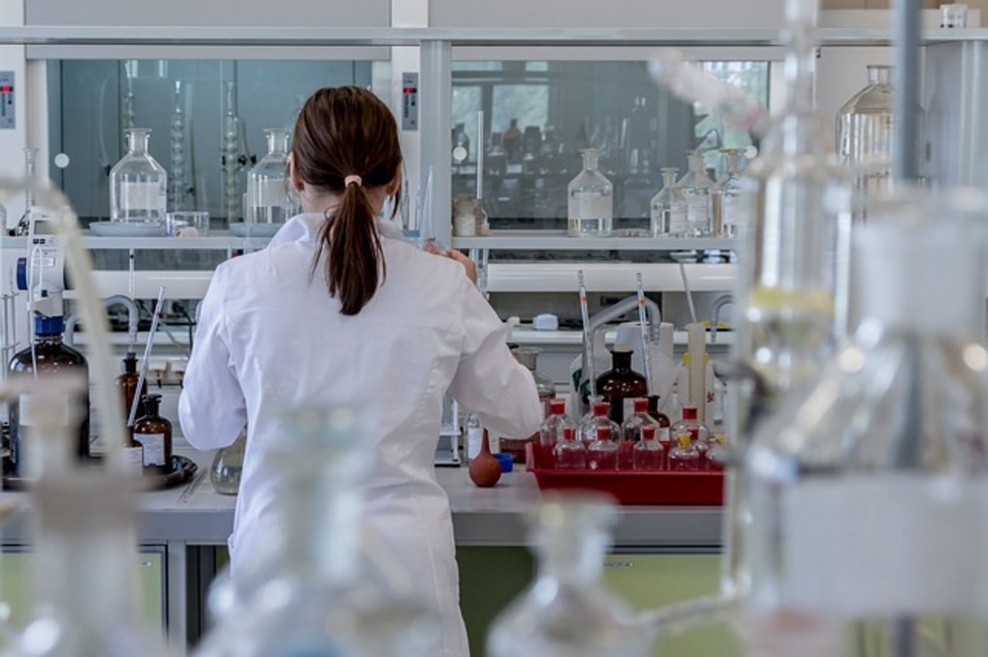 Ein Postulat aus dem Nationalrat fordert mehr Schnupperlehren in den Berufsbereichen Mathematik, Informatik, Naturwissenschaften und Technik. (Bild Josef Bollwein/WKÖ)