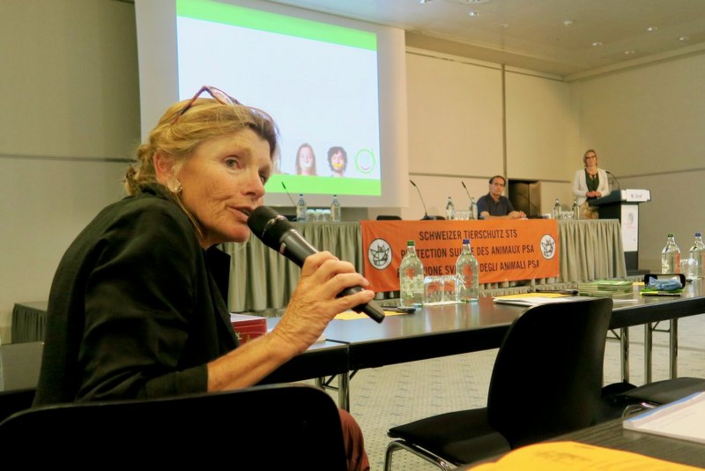 Autorin und Tierärztin Anita Idel.
