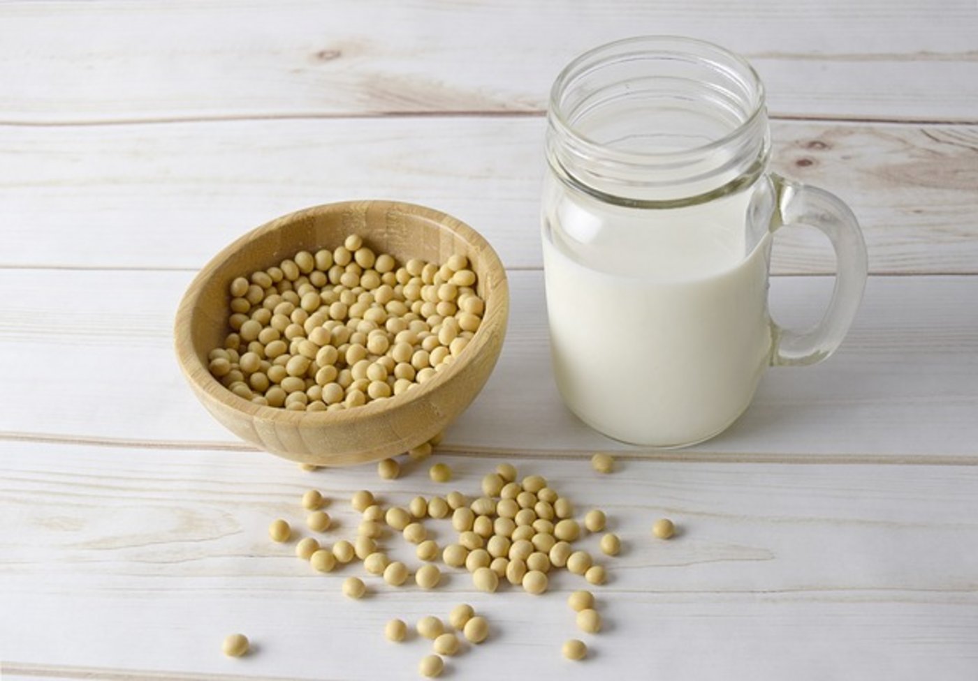 Nicht nur Veganer schätzen Pflanzendrinks. Auch für Allergiker, die ihren Kaffee nicht schwarz trinken möchten, kommen verschiedene in Fragen. (Symbolbild Pixabay)