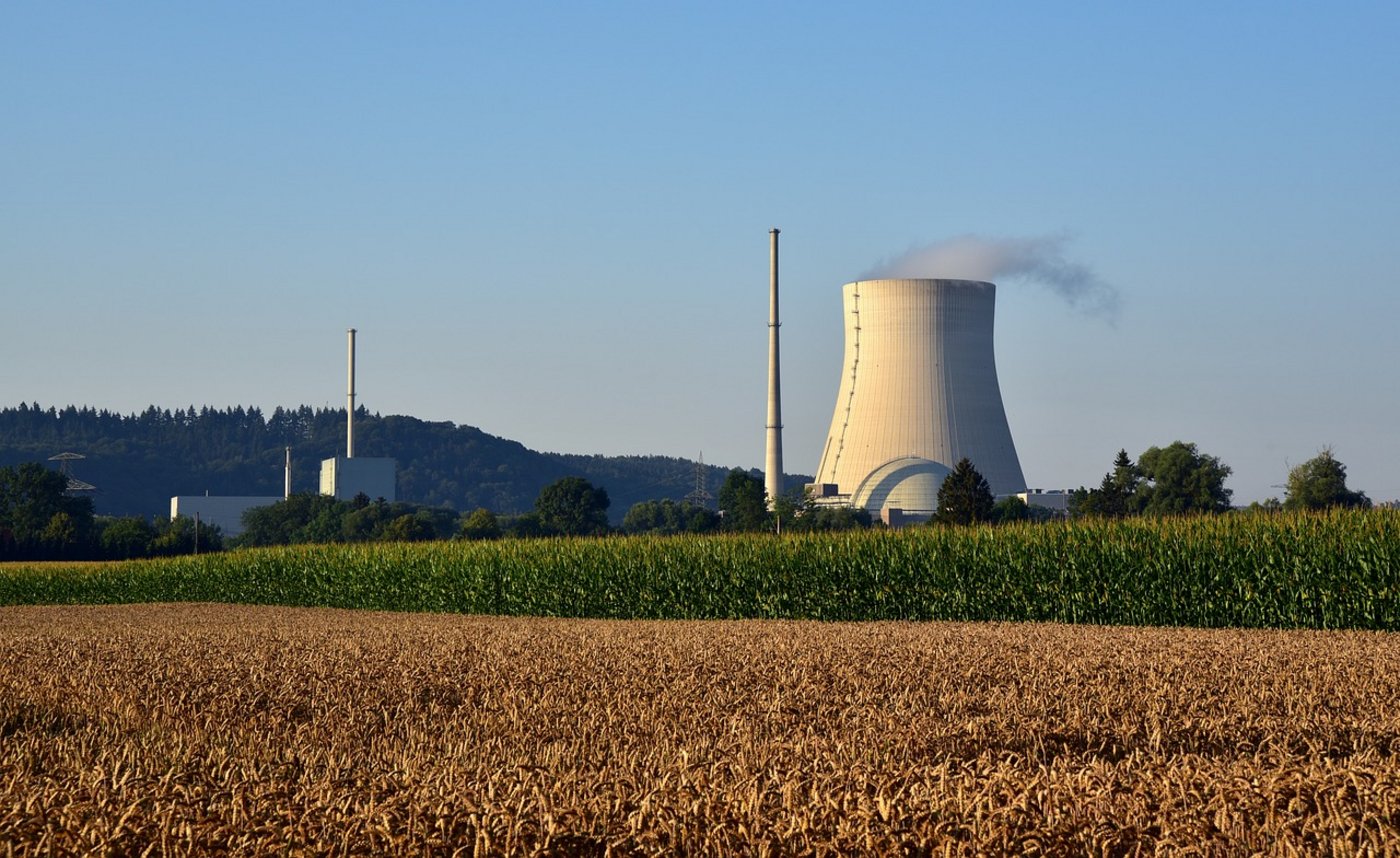 Mehrere Schweizer Atomkraftwerke mussten ihre Leistung reduzieren. (Symbolbild Pixabay)