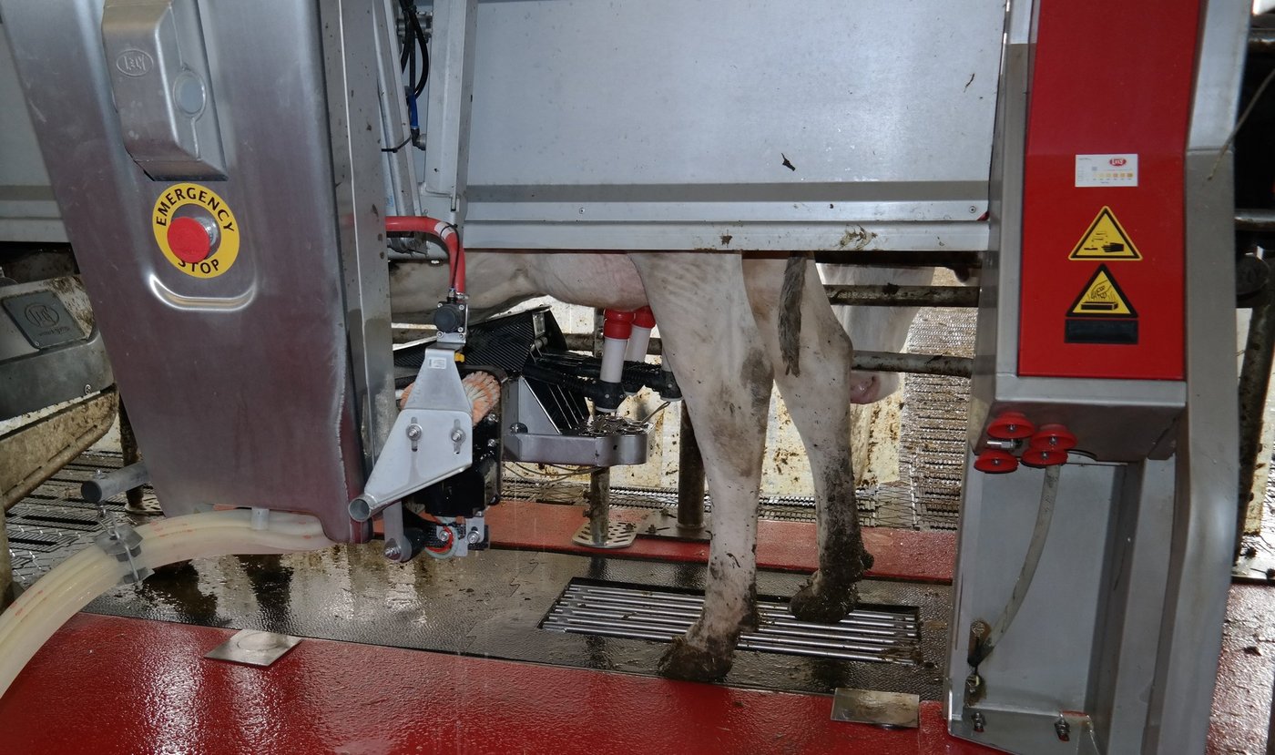 Landwirte investieren viel Geld in ihr Betriebsinventar. Eine seriös ermittelte Versicherungssumme schützt vor bösen Überraschungen im Schadenfall. (Bild BauZ)