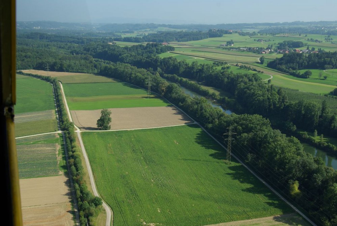 Das «Bauprojekt 2014» zum Hochwasserschutz  an der Thur zwischen Bürglen und Weinfelden ist in bäuerlichen Kreisen sehr umstritten. Landwirte wehren sich gegen eine ökologische Aufwertungen des Uferbereichs.(Bild zVg