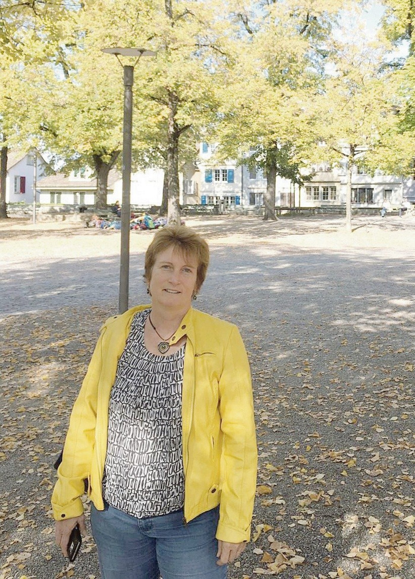 Zur Person