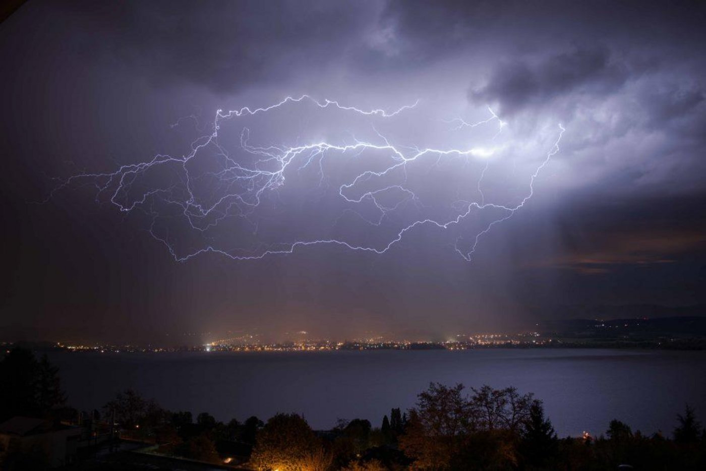 Ein neues Radarnetz hilft, Gewitter besser zu prognostizieren. (Bild sturmforum.ch)
