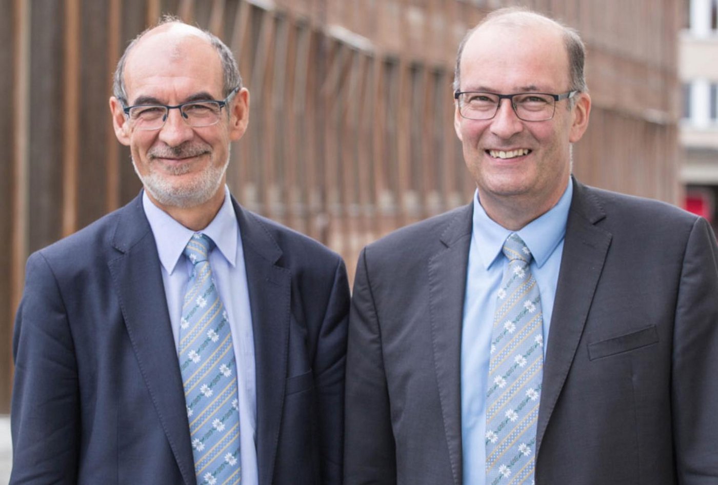 Jacques Bourgeois (links) und Markus Ritter (rechts) vom Schweizer Bauernverband fordern Hilfe vom Bund. Am kommenden Dienstag soll ein Forderungskatalog eingereicht werden. (Bild Screenshot www.sbv-usp.ch)