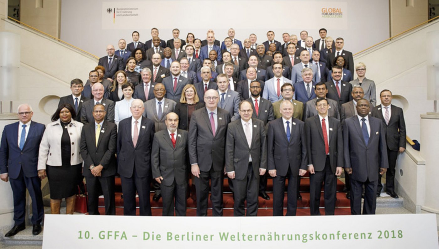 Das «Familienfoto» der Agrarministerkonferenz. (Bild BMEL/Thomas Koehler/photothek.net)
