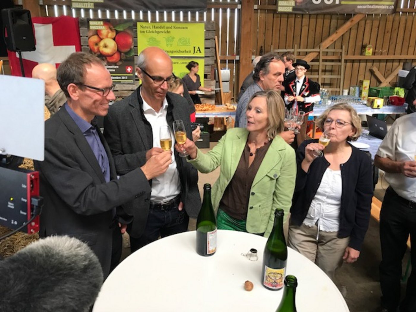 In Oberbottigen feiern auch Verbündete des Schweizer Bauernverbands mit. (Bild akr) 