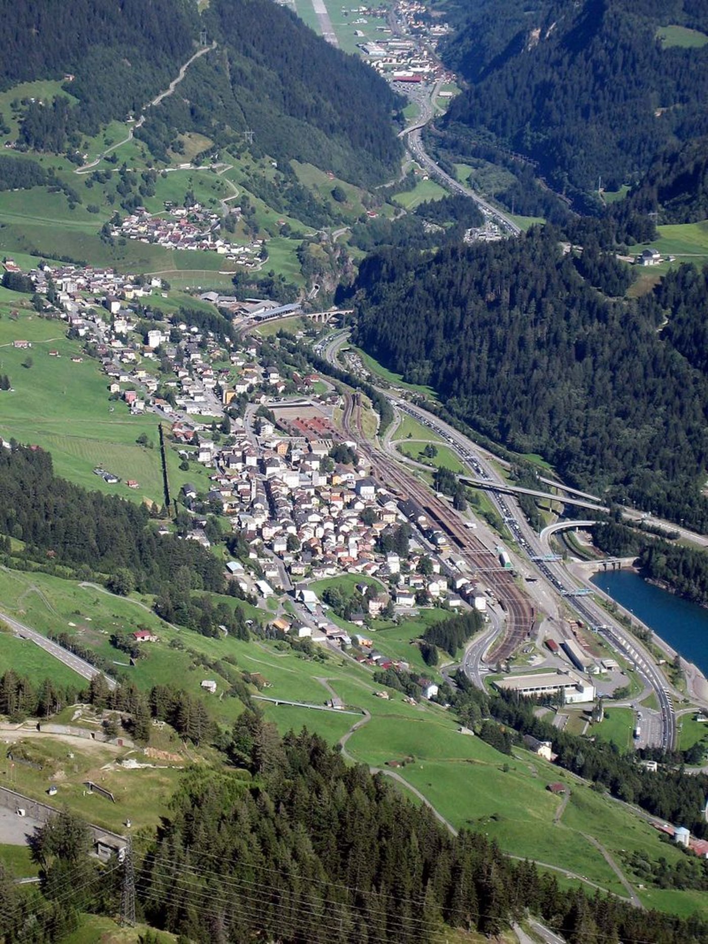 Blick auf Airolo TI. (Bild Parpan05)