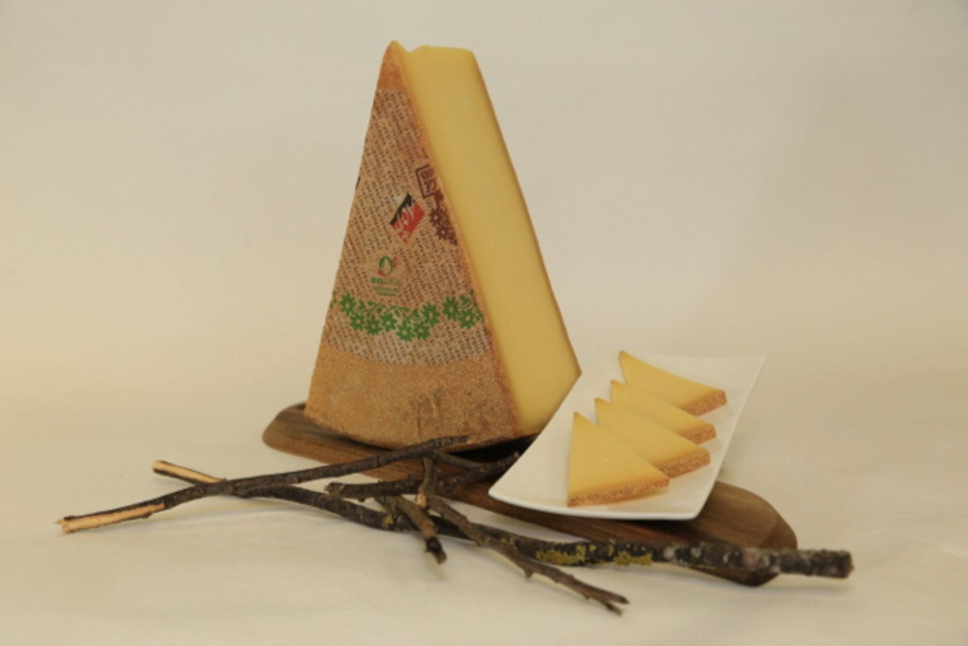 «L'Etivaz AOP – Les Arpillees» der Cooperative des producteurs de fromage d'alpages von Pascal Guenat ist der Sieger der Kategorie Milchprodukte. (Bild zVg)