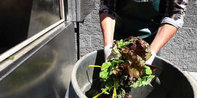 In der Hotel- und Gastrobranche werden jährlich 200'000 Tonnen pro Jahr im Wert von rund einer Milliarde entsorgt. (Bild Flickr/EarthFix)