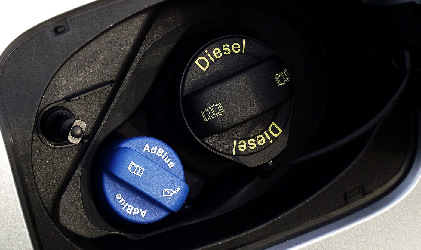  AdBlue ist ein Flüssigharnstoff, der zur Reduktion von Stickoxidemissionen von Dieselfahrzeugen eingesetzt wird. (Bild Mario von Berg)