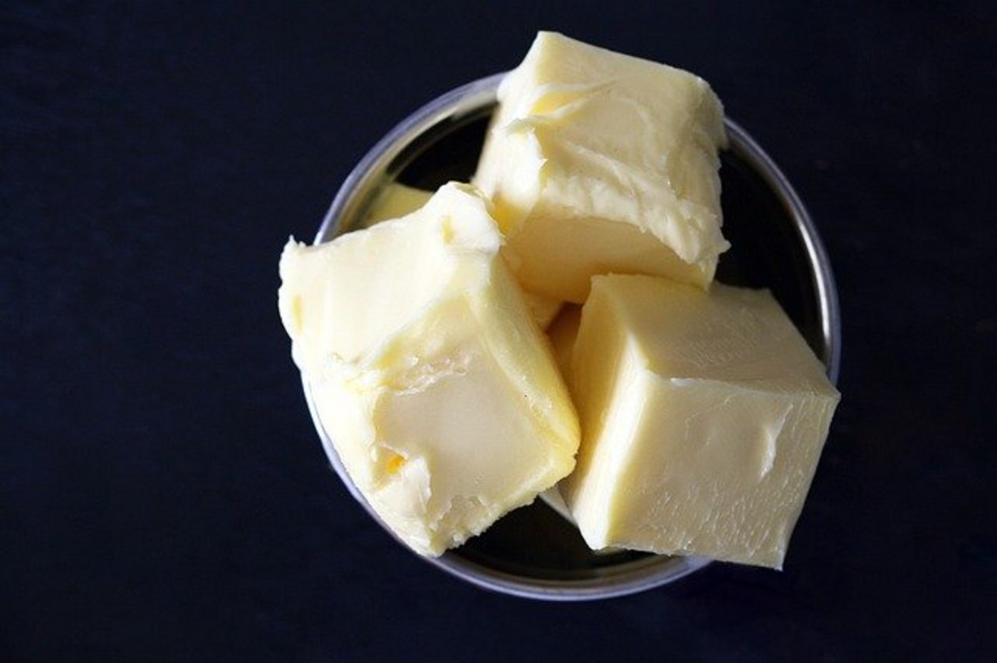 Die gesunde Marktlage solle jetzt genutzt werden, um die ausbezahlten Milchpreise auf das Niveau der Richtpreise der BO Milch anzuheben, so die SMP. (Symbolbild Pixabay)