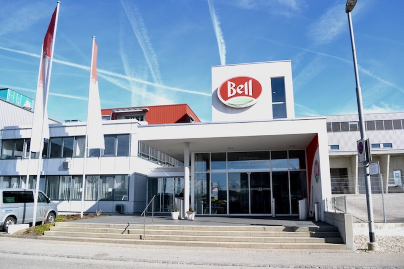 Der Warenumsatz in der Schweiz ist im Vergleich zum Vorjahr geht leicht zurück. Grund ist der rückläufige Retailmarkt sowie der verhaltene Start in die Grillsaison. (Bild Jasmine Baumann)