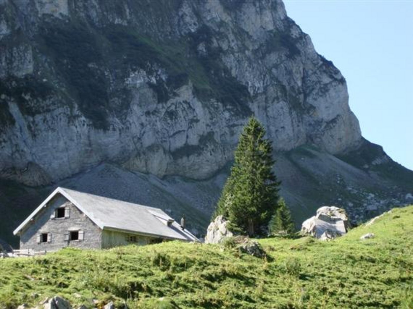 Die Schweizerische Arbeitsgemeinschaft für die Berggebiete SAB lehnt die Volksinitiative „No-Billag“ entschieden ab. (Bild Elisabeth Berli / landwirtschaft.ch)