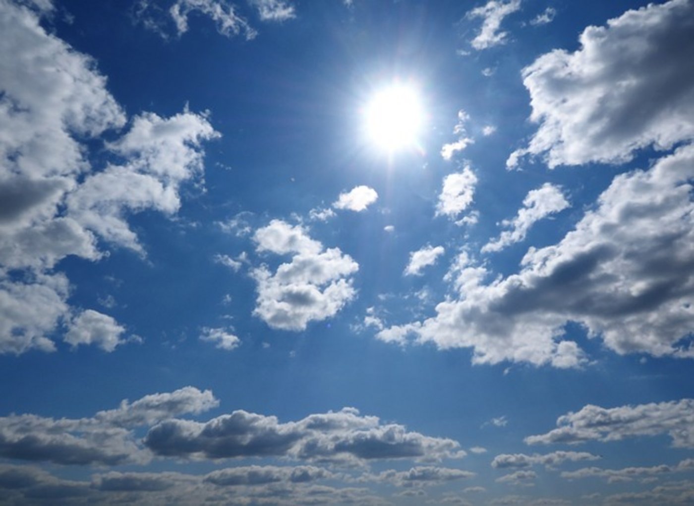 Am Mittag kratzte das Thermometer vielerorts an der 30-Grad-Marke. (Bild Pixabay)