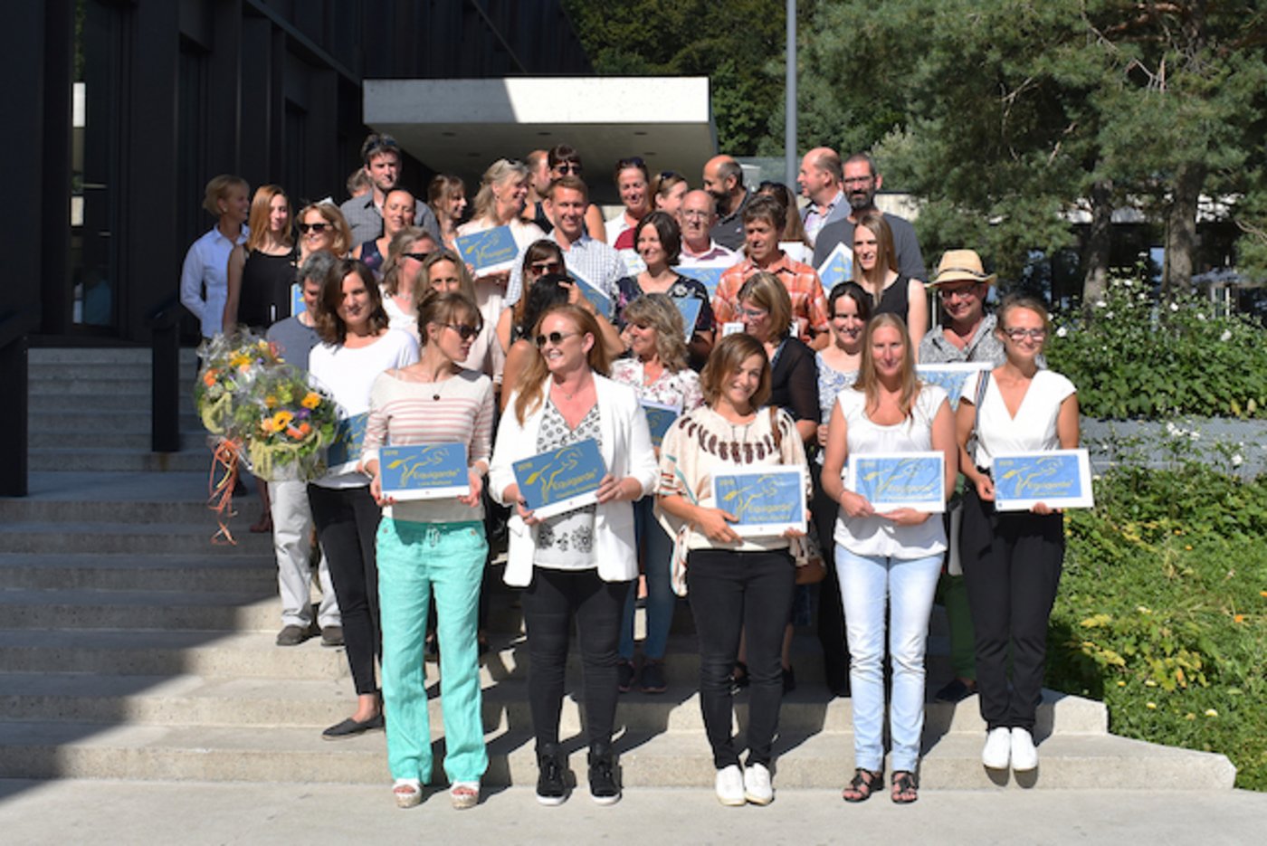 Nach der Absolvierung des Lehrgangs Equigarde verlassen 38 neue Pferdekundige die Hochschule für Agrar-, Forst- und Lebensmittelwissenschaften (HAFL). (Bild HAFL) 