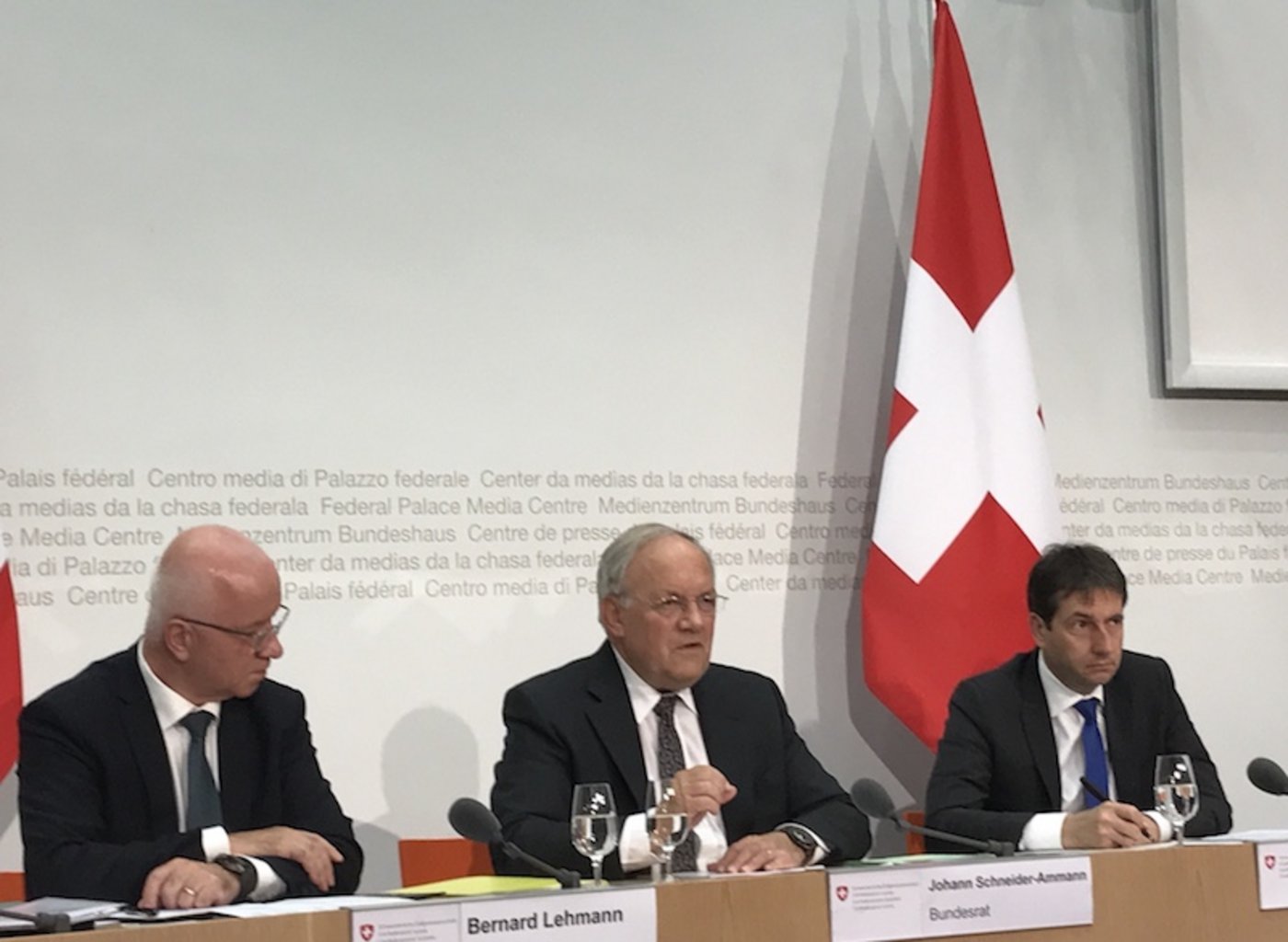 Der Agrarminister hat das Heu nicht immer auf der gleichen Bühne wie die Bauern. (Bild BauZ)