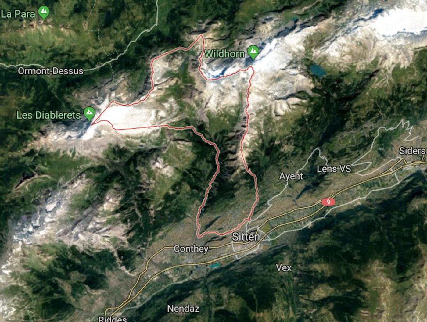 Insgesammt sind 5000 m2 Wald verbrannt.  (Screenshot Google Maps)