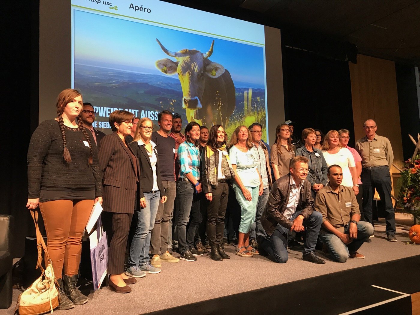 Die strahlenden Siegerinnen und Sieger des Agrimage-Fotowettbewerbs am Olma-Bauerntag. (Bild akr)
