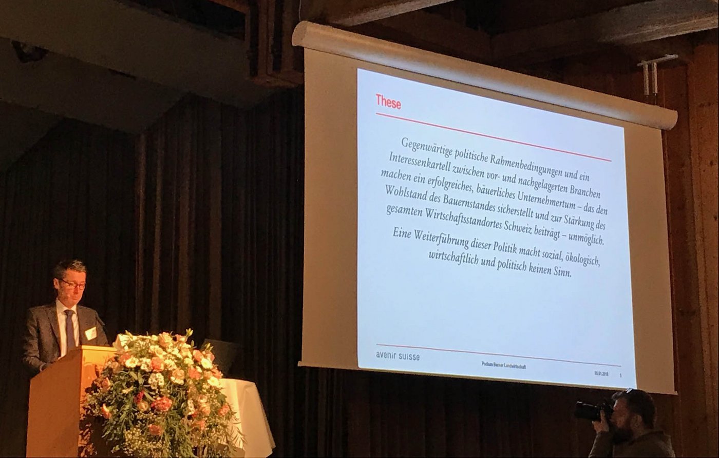 Avenir Suisse-Direktor Grünenfelder mit einer seiner umstrittenen Thesen. (Bild akr)