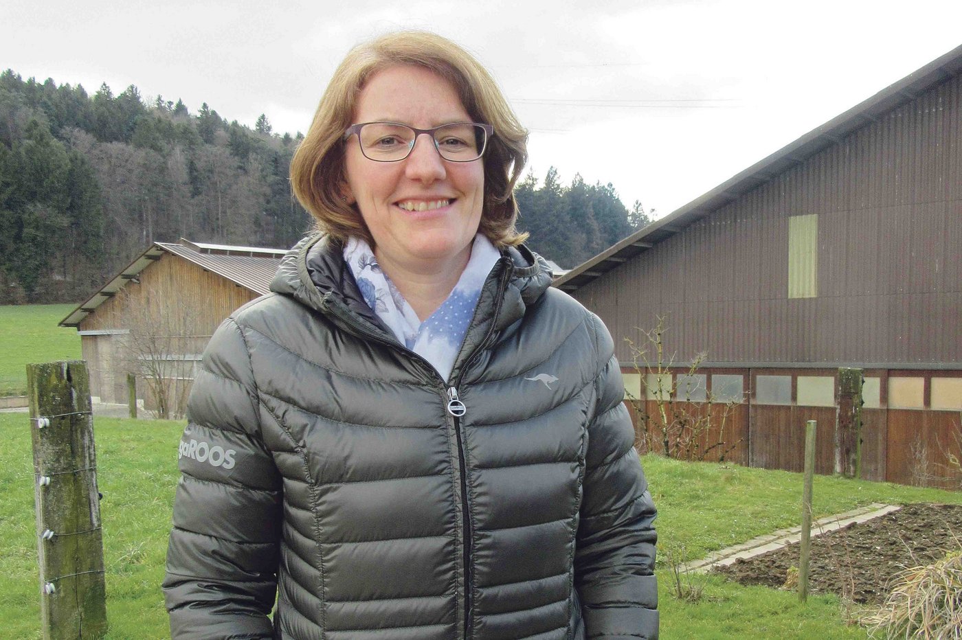 Bea Derrer bereut den Einstieg in die Politik nicht. Sie will als Finanzvorsteherin den Zinsfuss in Hüttikon ZH trotz grosser Herausforderungen tief halten. (Bild Margreth Rinderknecht)
