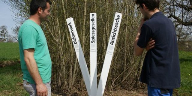 Die Lockpfosten informieren auf spannende Art. (Bild lid)