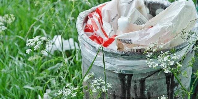 Rund 13 Prozent der Abfallmenge hierzulande ist Plastik. Nur gerade mal gut 10 Prozent dieser Kunststoffabfälle landen nach Angaben des Bundesamtes für Umwelt (Bafu) in Recyclinganlagen. (Symbolbild Pixabay)