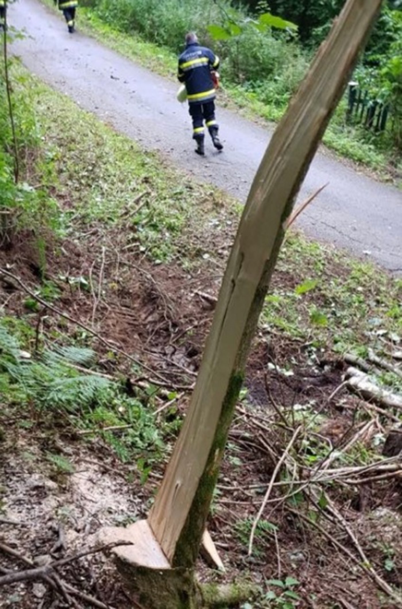 Hier passierte der Unfall. (Bild Freiwillige Feuerwehr Grades)