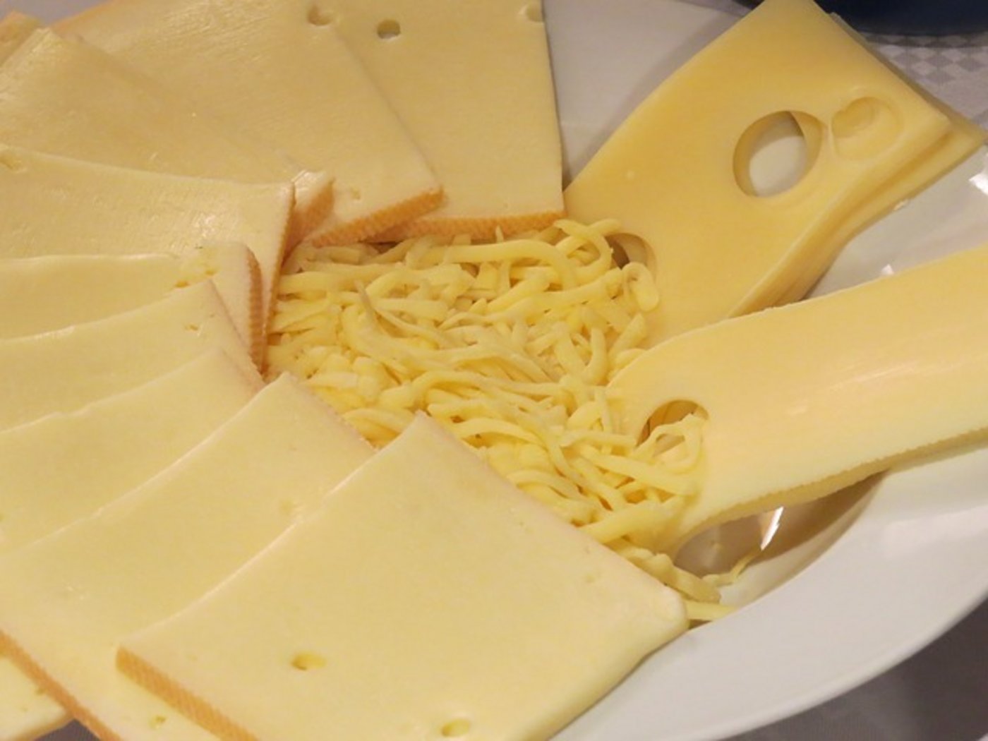 An der DV von «Raclette du Valais AOP» in wurden etliche Anpassungen im Pflichtenheft und im Reglement der Käsetaxation beschlossen. (Symbolbild Pixabay) 