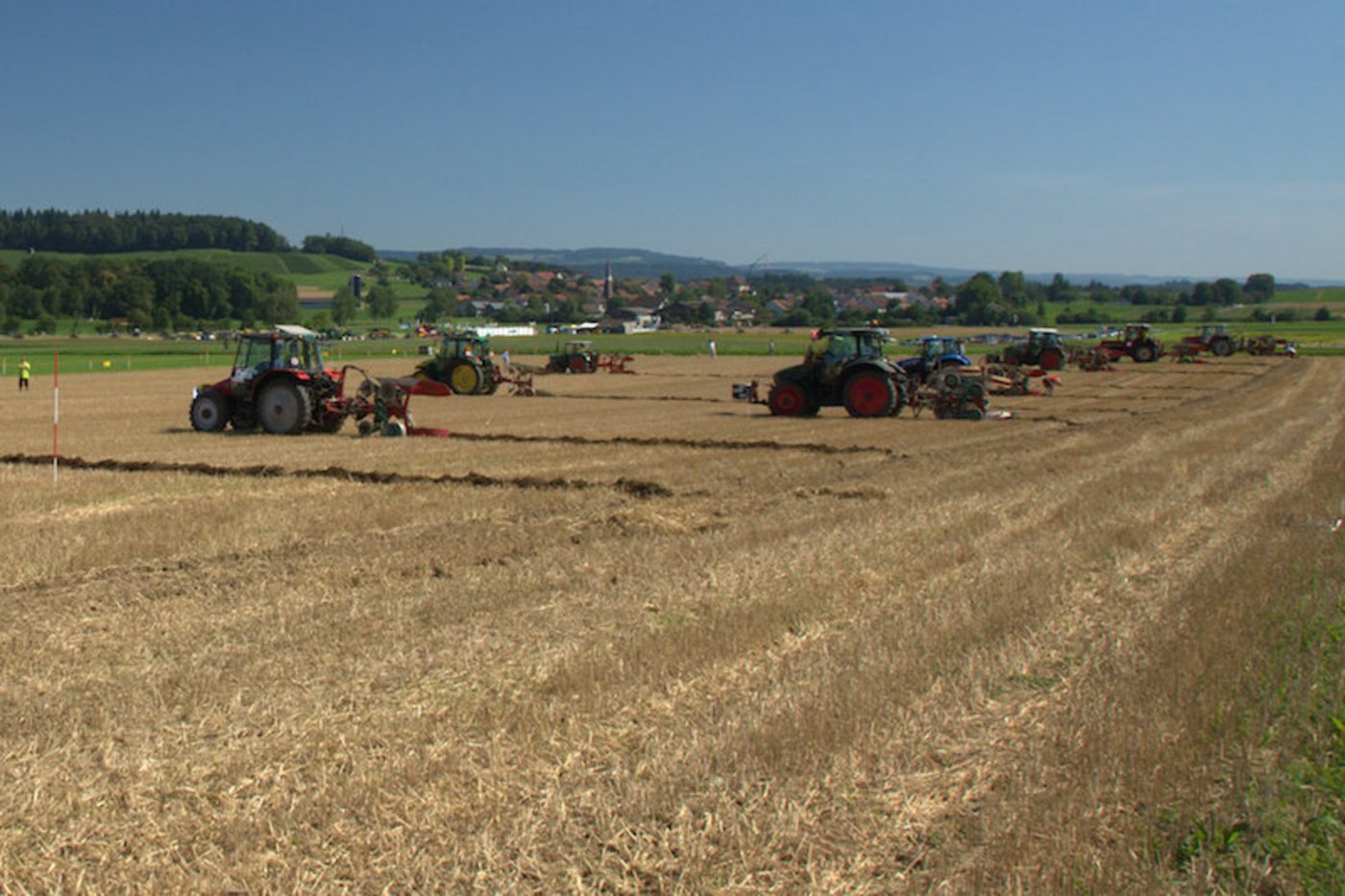 Wettpflüger im Feld. (Bild zVg)